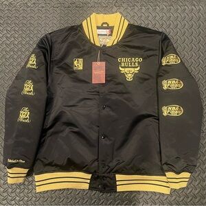 Chicago Bulls Mitchell & Ness Hardwood Classic ‘Black Gold’ Satin Jacket Size XL